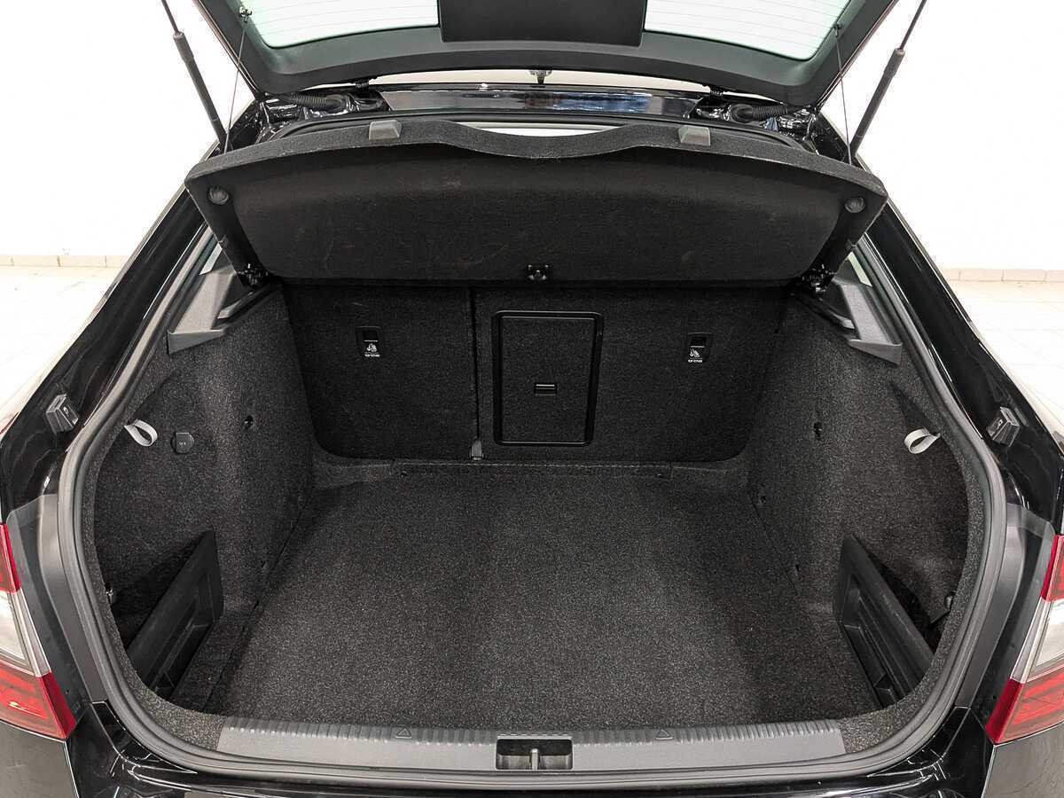 Skoda Octavia 2019 года с пробегом. Фото: #9