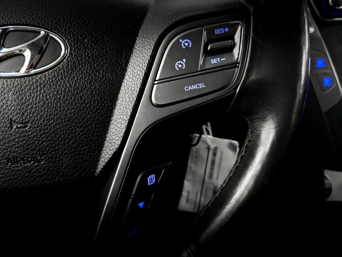 Hyundai Santa Fe 2015 года с пробегом. Фото: #24