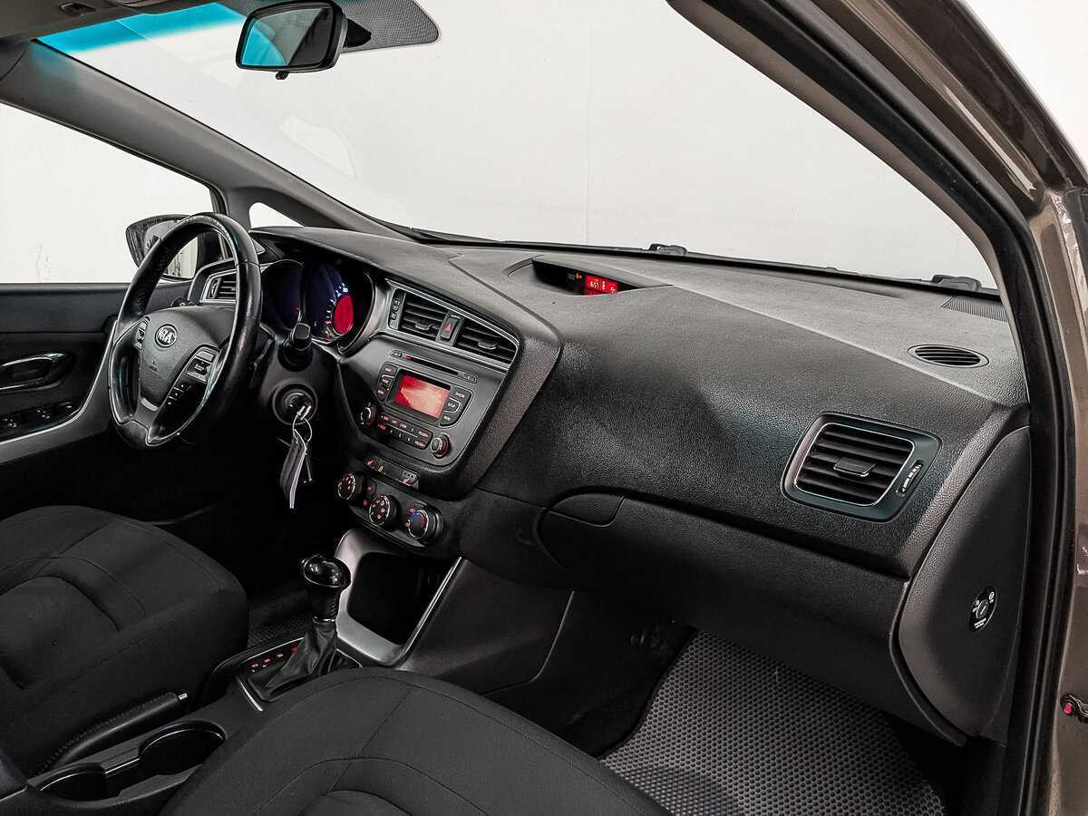 Kia Ceed 2016 года с пробегом. Фото: #12
