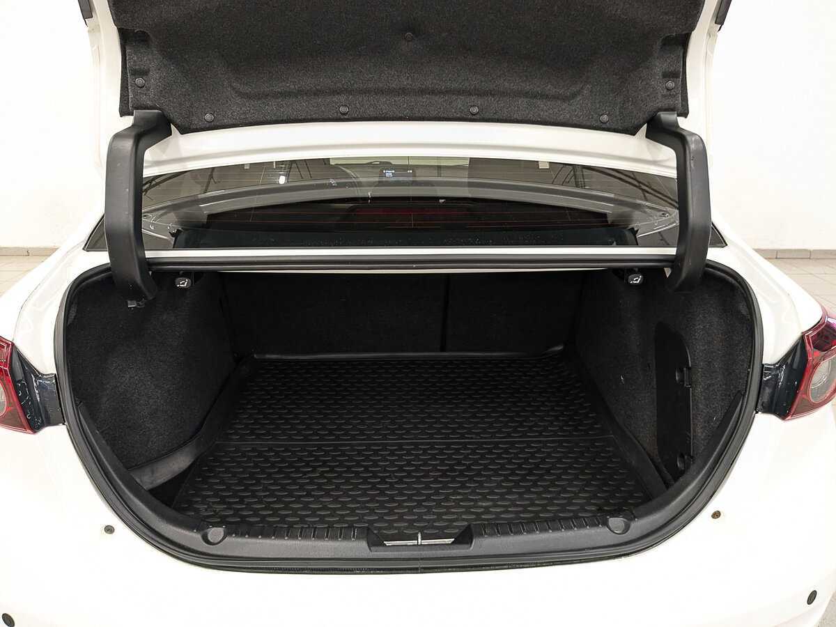 Mazda 3 2018 года с пробегом. Фото: #9