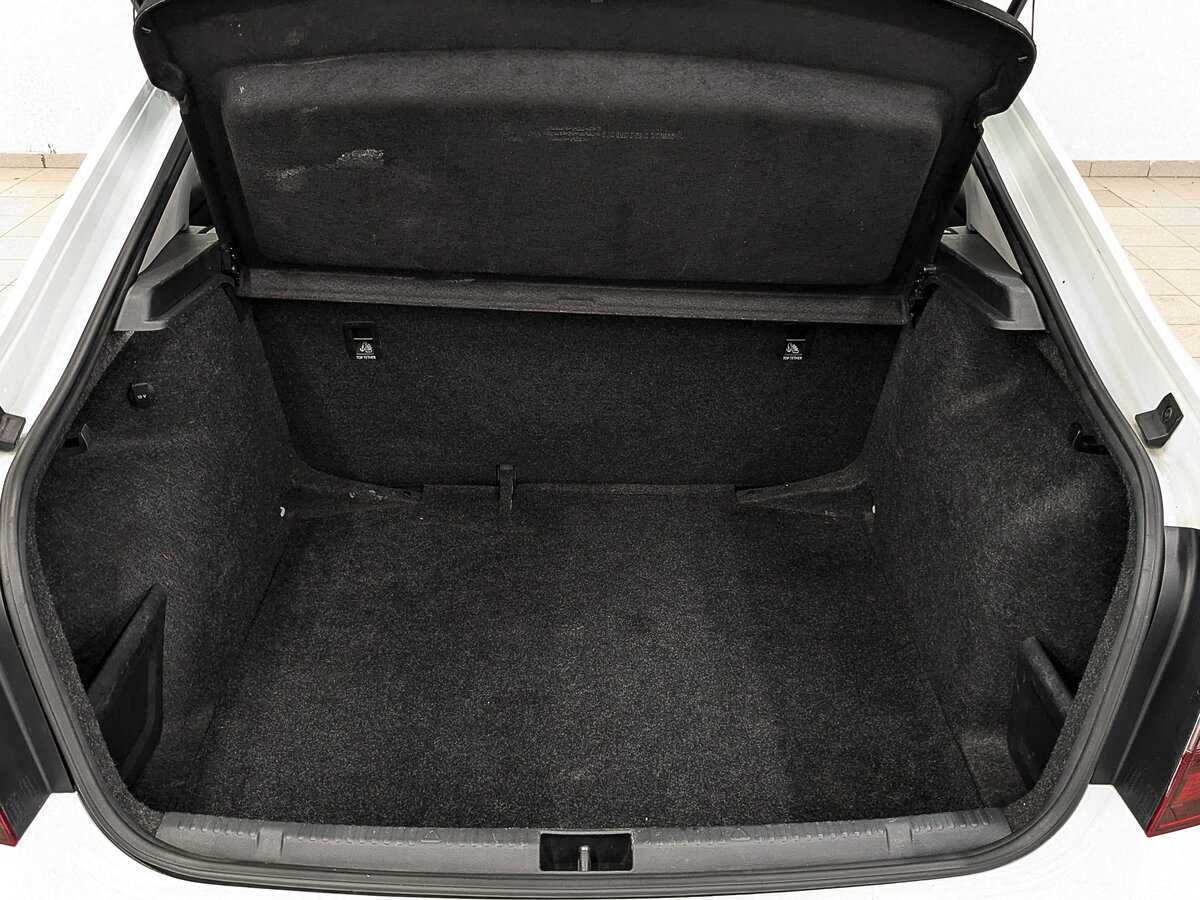 Skoda Rapid 2017 года с пробегом. Фото: #9