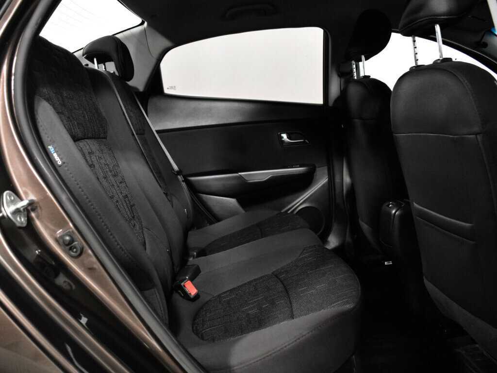 Kia Rio 2015 года с пробегом. Фото: #9