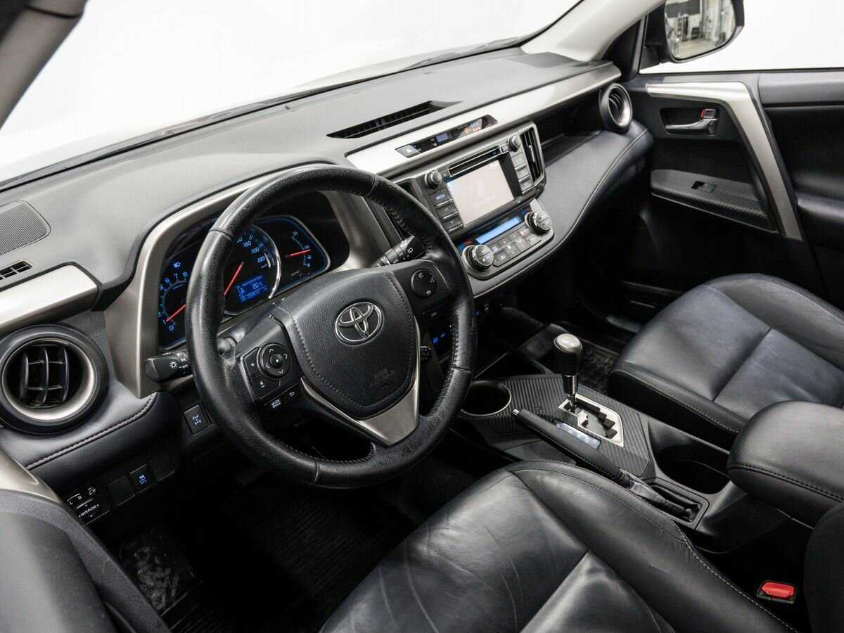 Toyota RAV4 2013 года с пробегом. Фото: #12