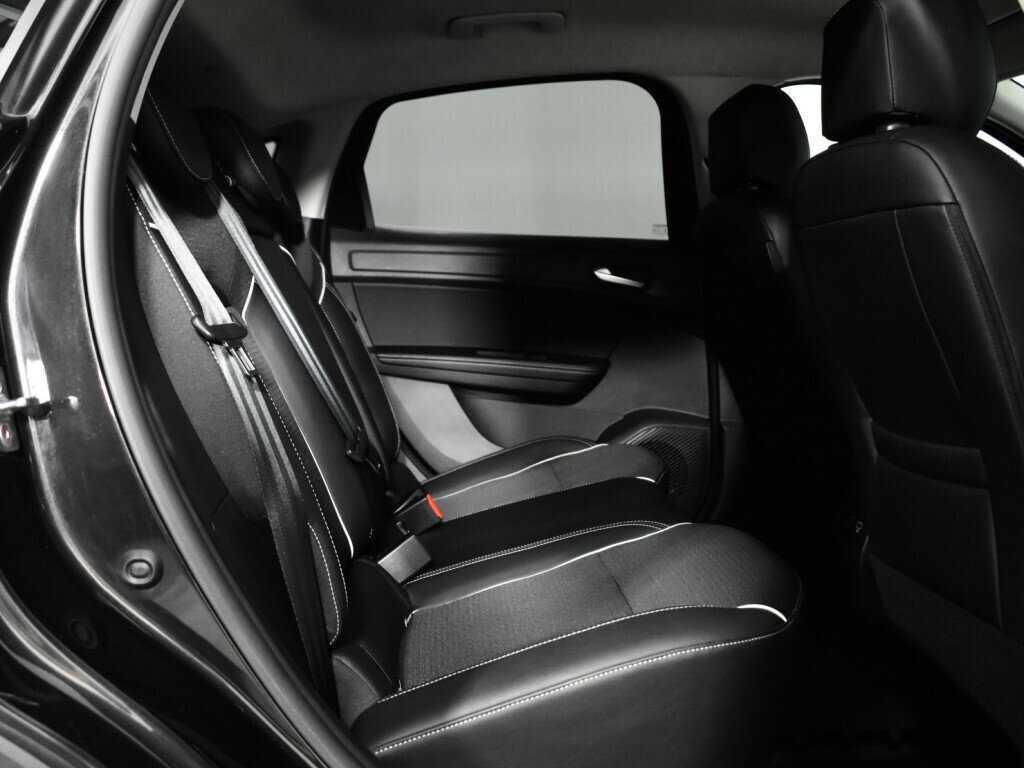 Renault Arkana 2021 года с пробегом. Фото: #9