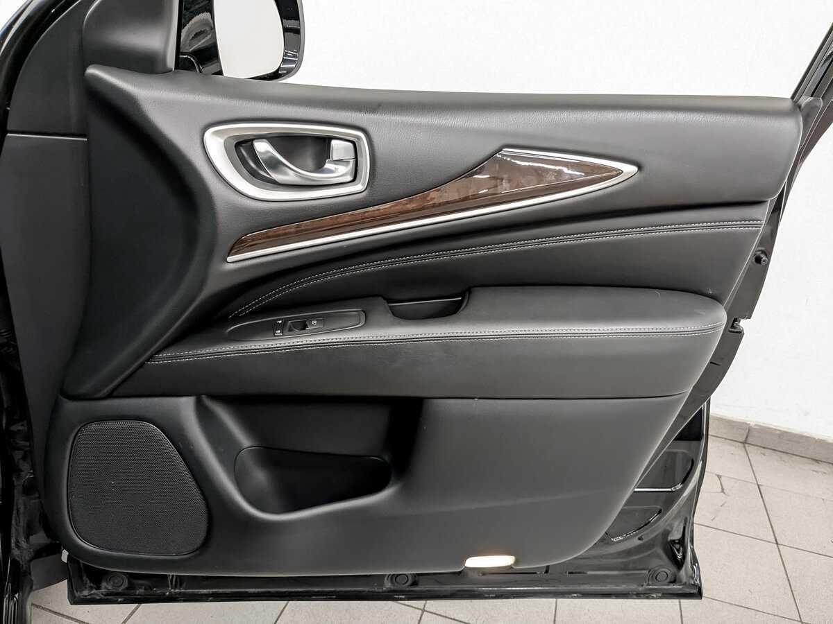 Infiniti QX60 2018 года с пробегом. Фото: #24