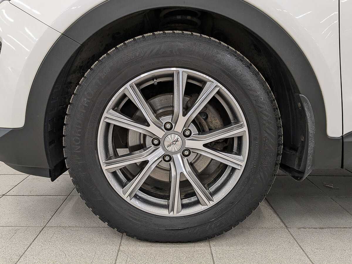 Hyundai Santa Fe 2014 года с пробегом. Фото: #11