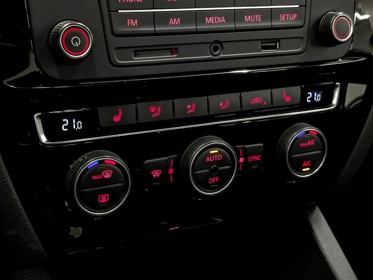 Volkswagen Jetta 2016 года с пробегом. Фото: #20