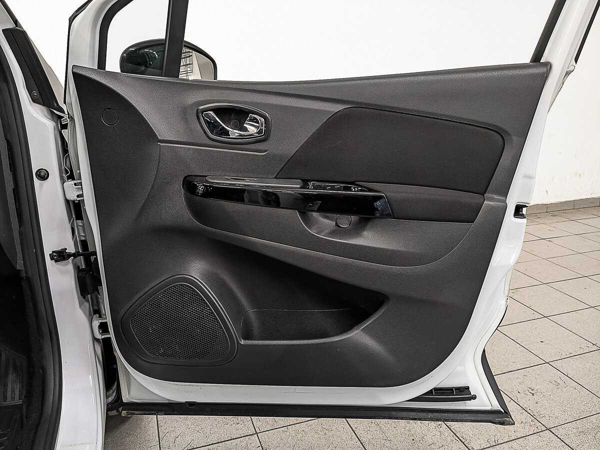 Renault Kaptur 2017 года с пробегом. Фото: #22