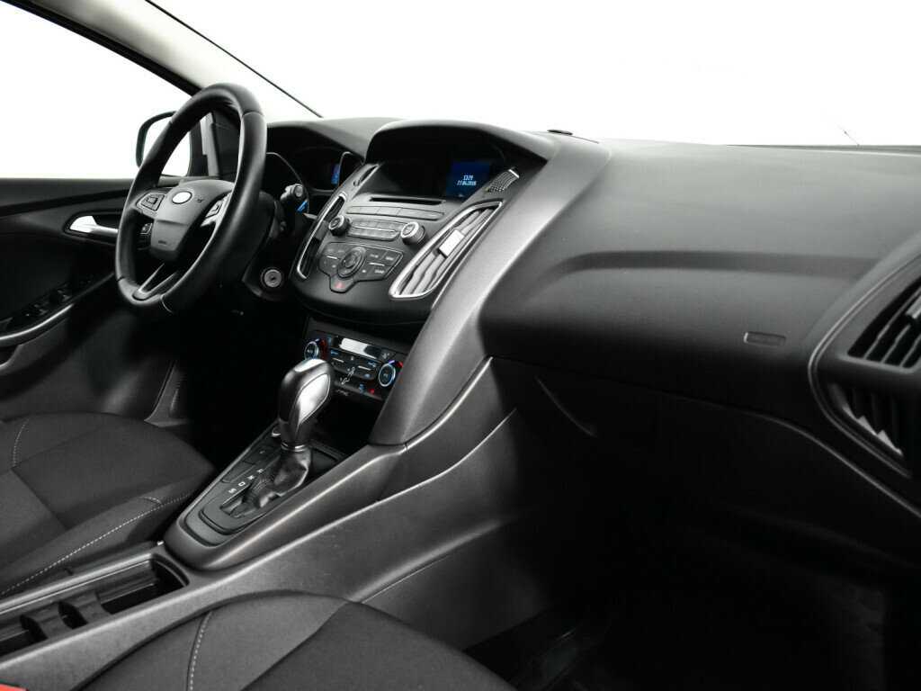 Ford Focus 2017 года с пробегом. Фото: #8