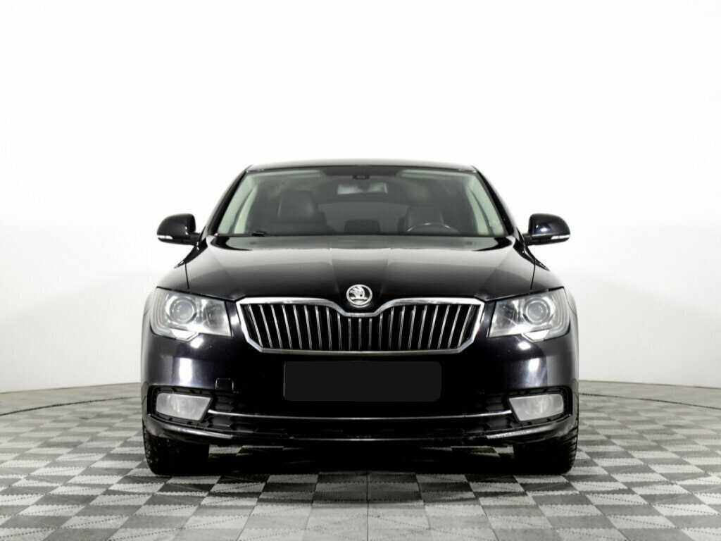 Skoda Superb 2013 года с пробегом. Фото: #1