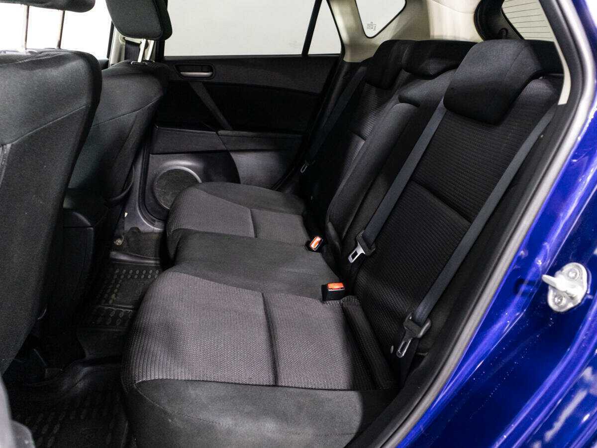 Mazda 3 2012 года с пробегом. Фото: #9