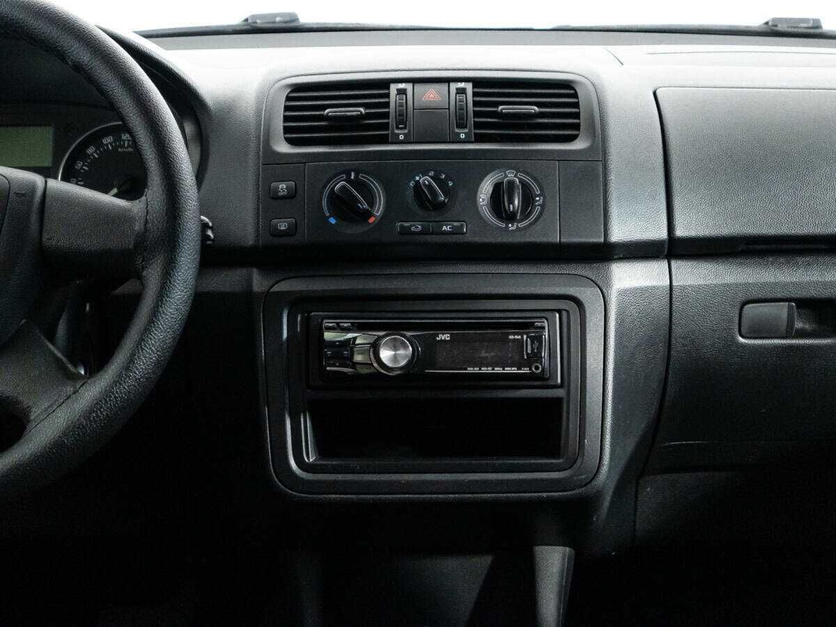 Skoda Fabia 2012 года с пробегом. Фото: #12