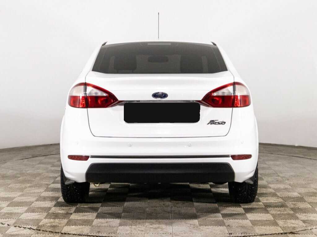 Ford Fiesta 2015 года с пробегом. Фото: #5