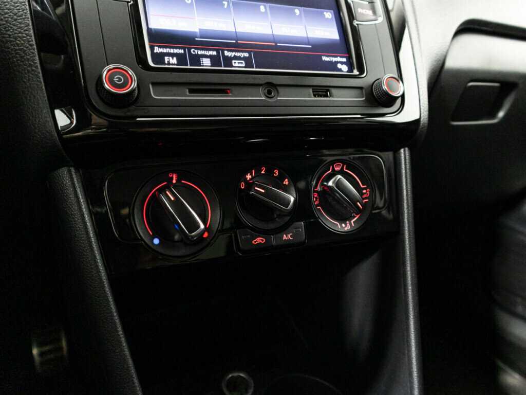 Volkswagen Polo 2015 года с пробегом. Фото: #14