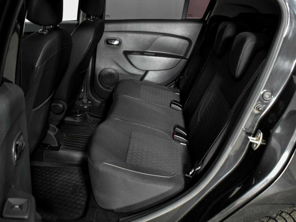 Renault Logan 2017 года с пробегом. Фото: #8