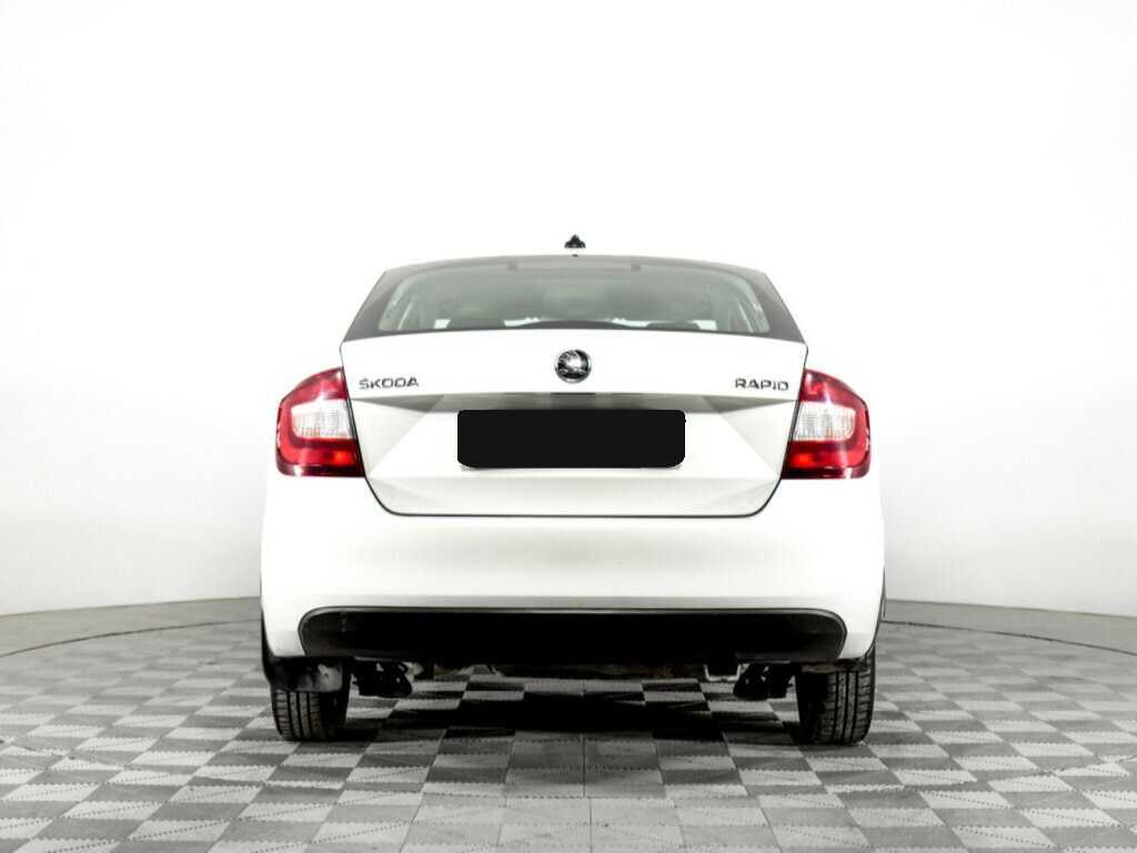Skoda Rapid 2018 года с пробегом. Фото: #5