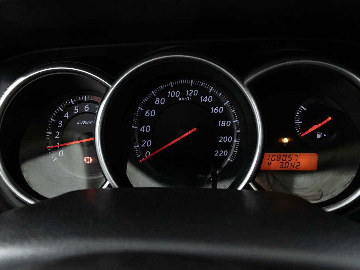 Nissan Tiida 2013 года с пробегом. Фото: #11