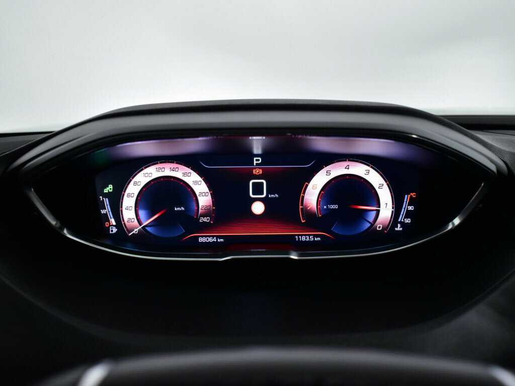 Peugeot 3008 2017 года с пробегом. Фото: #10