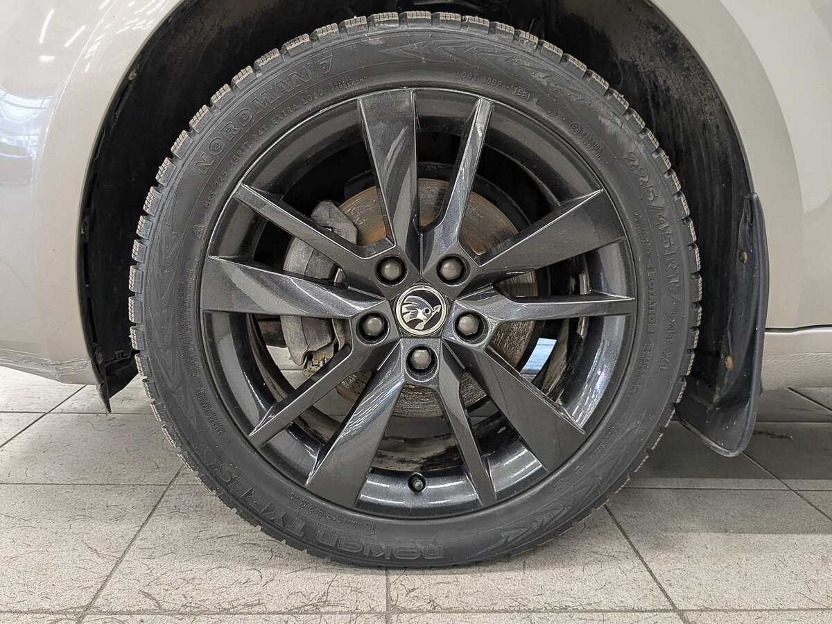 Skoda Octavia 2019 года с пробегом. Фото: #11
