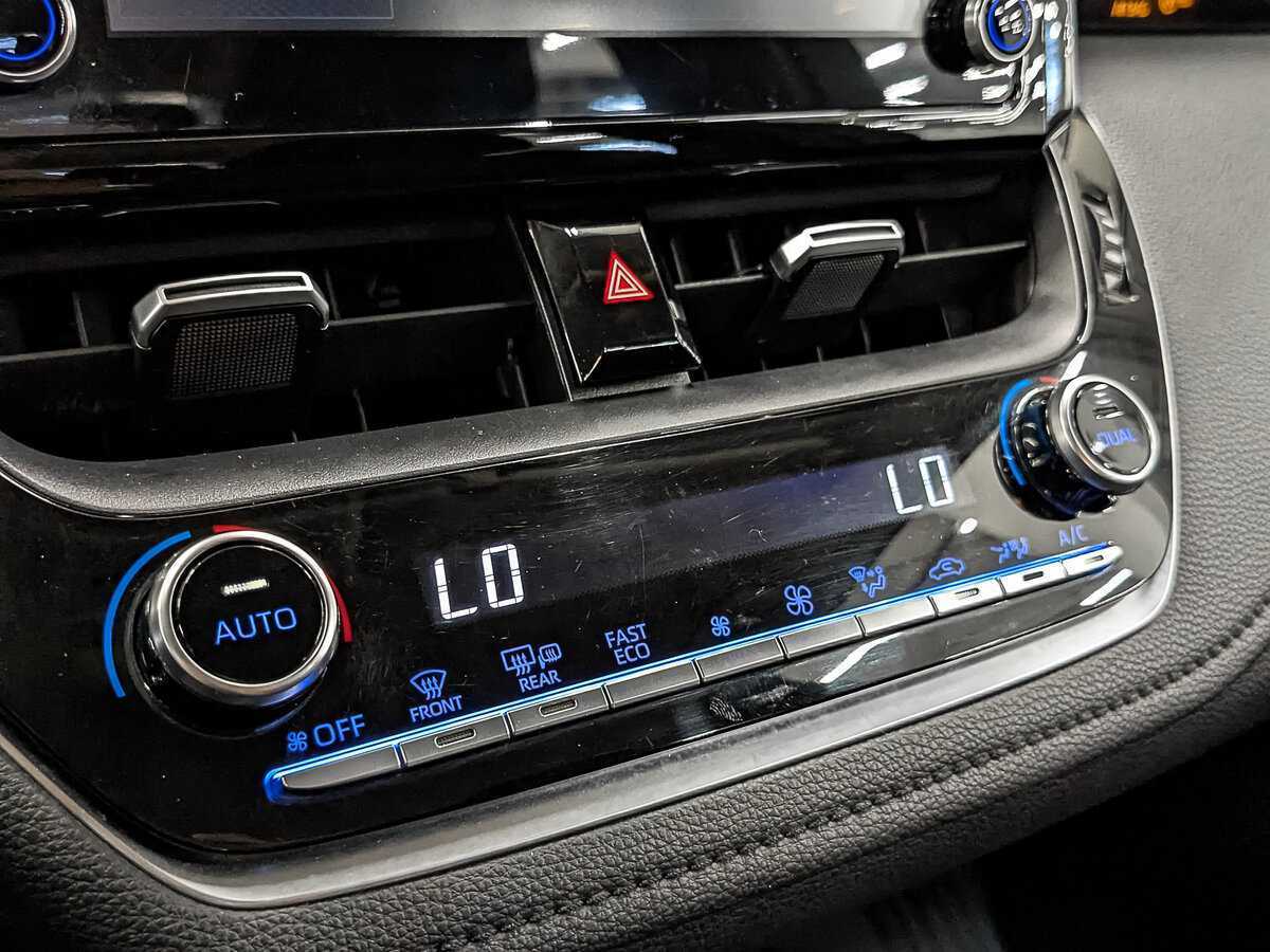 Toyota Corolla 2019 года с пробегом. Фото: #19