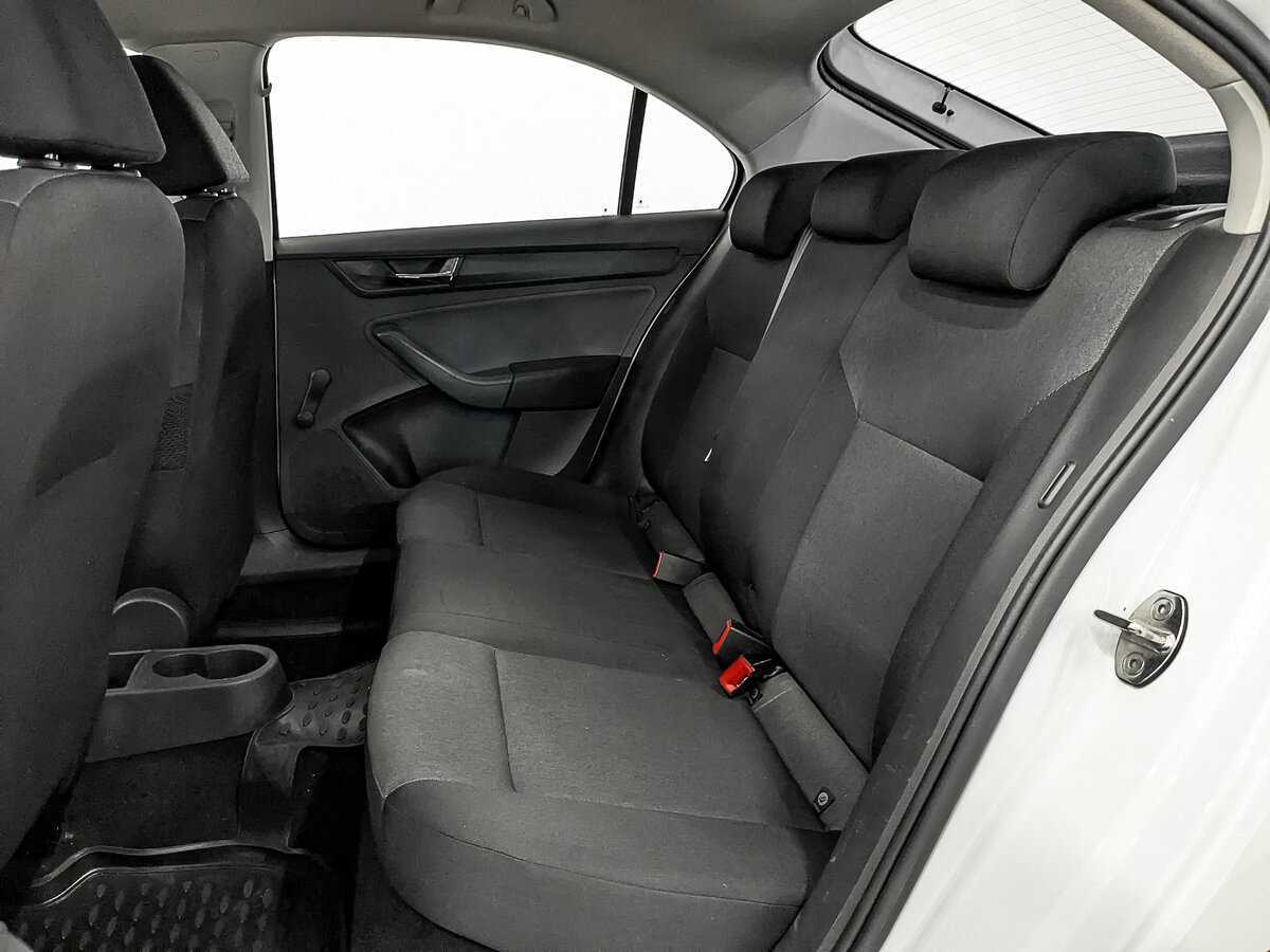 Skoda Rapid 2017 года с пробегом. Фото: #17