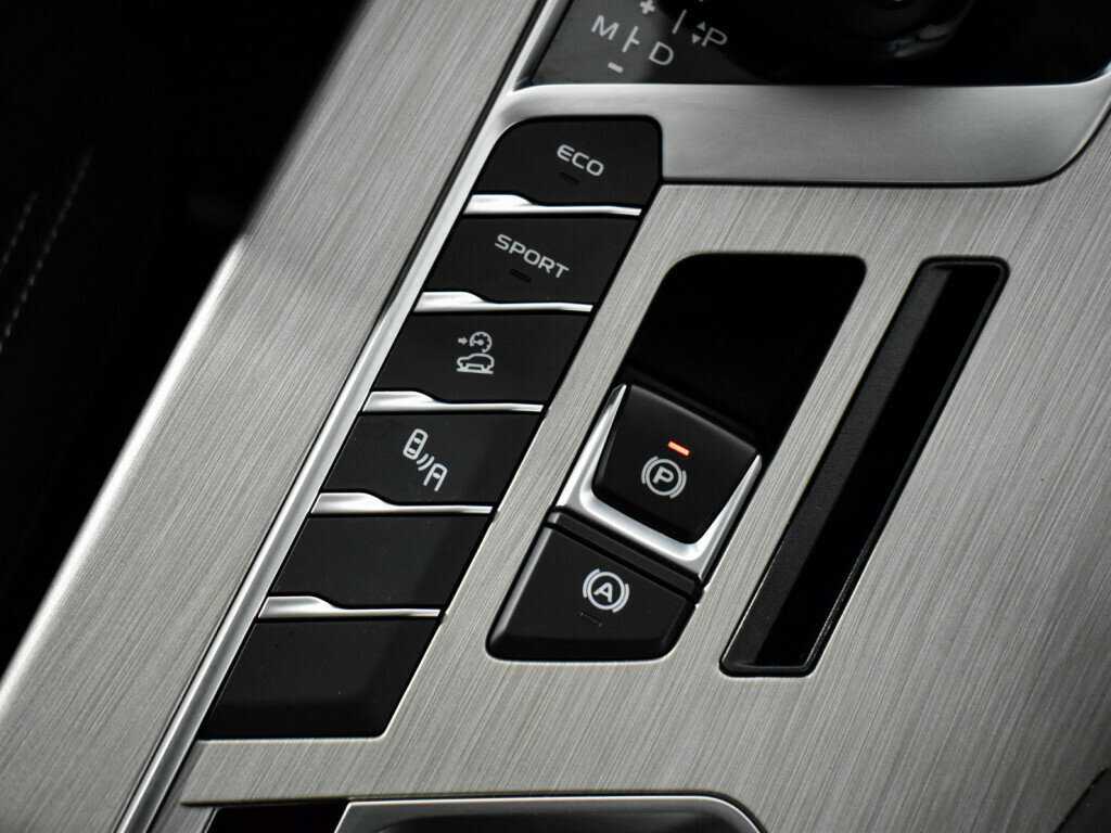 Geely Coolray 2022 года с пробегом. Фото: #10