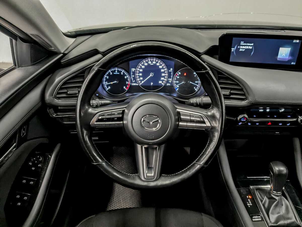 Mazda 3 2019 года с пробегом. Фото: #20