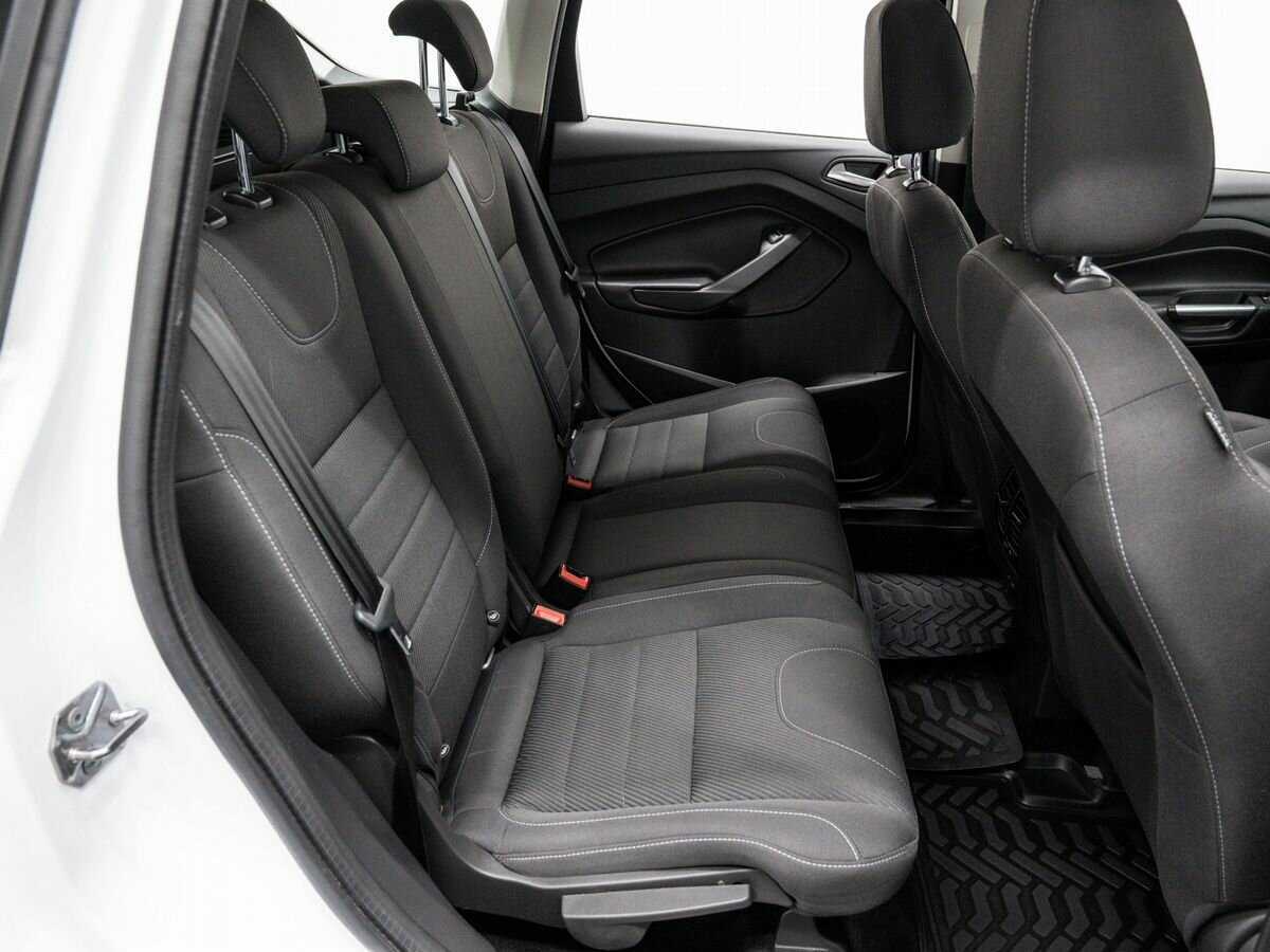 Ford Kuga 2015 года с пробегом. Фото: #8