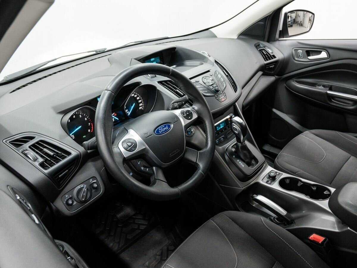 Ford Kuga 2015 года с пробегом. Фото: #12