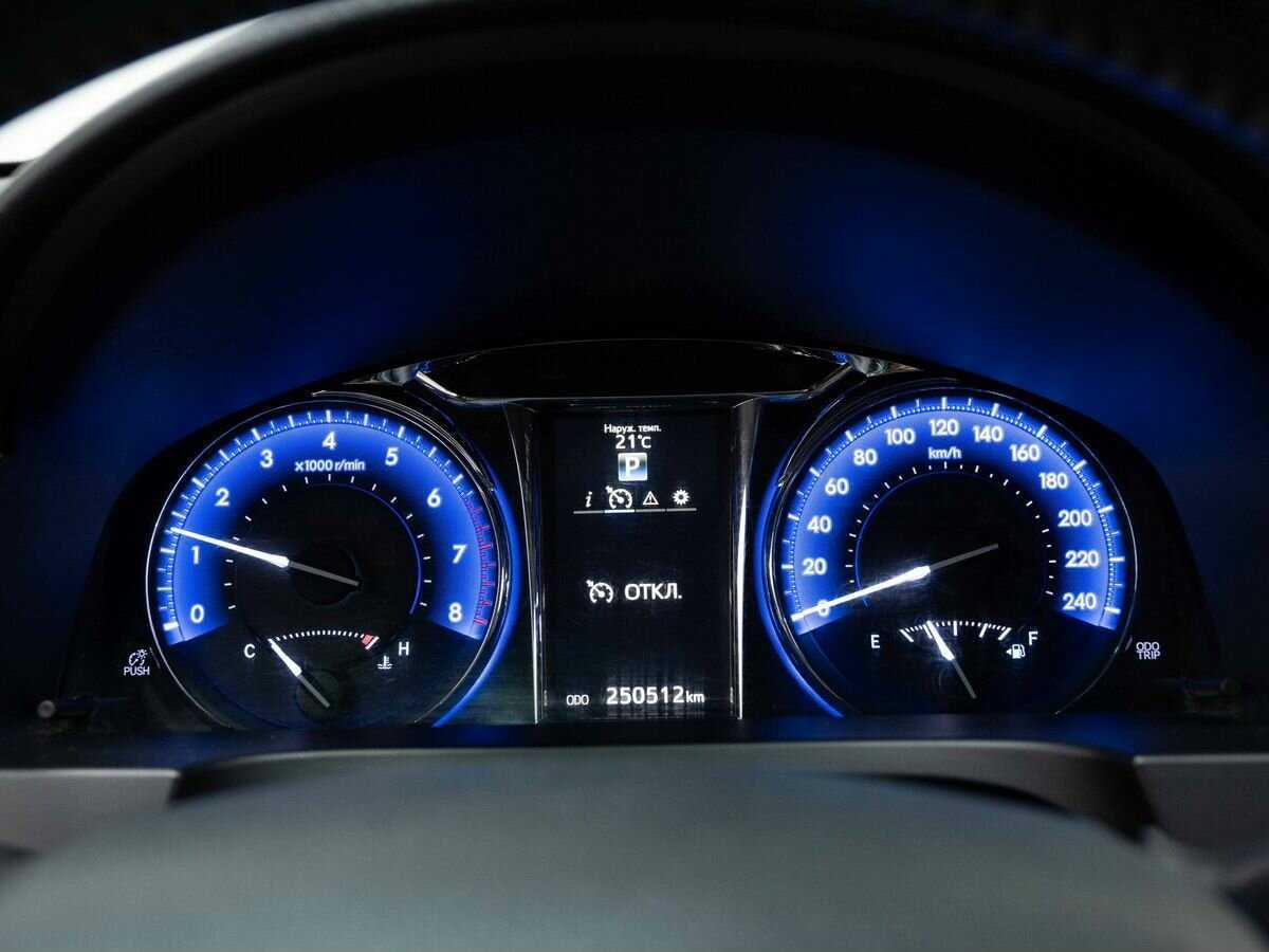 Toyota Camry 2017 года с пробегом. Фото: #18