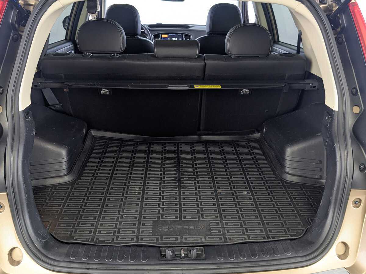 Geely Emgrand X7 2019 года с пробегом. Фото: #9