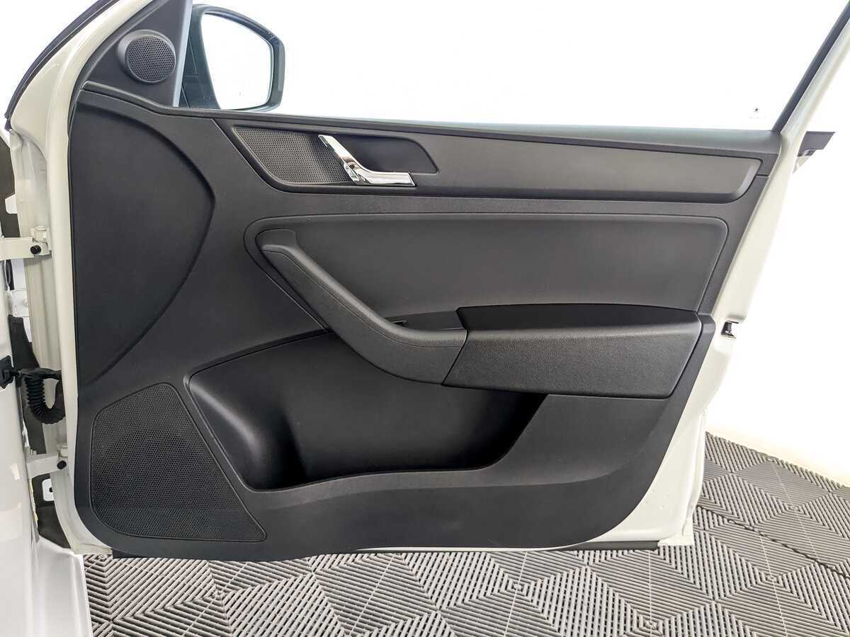 Skoda Rapid 2017 года с пробегом. Фото: #23