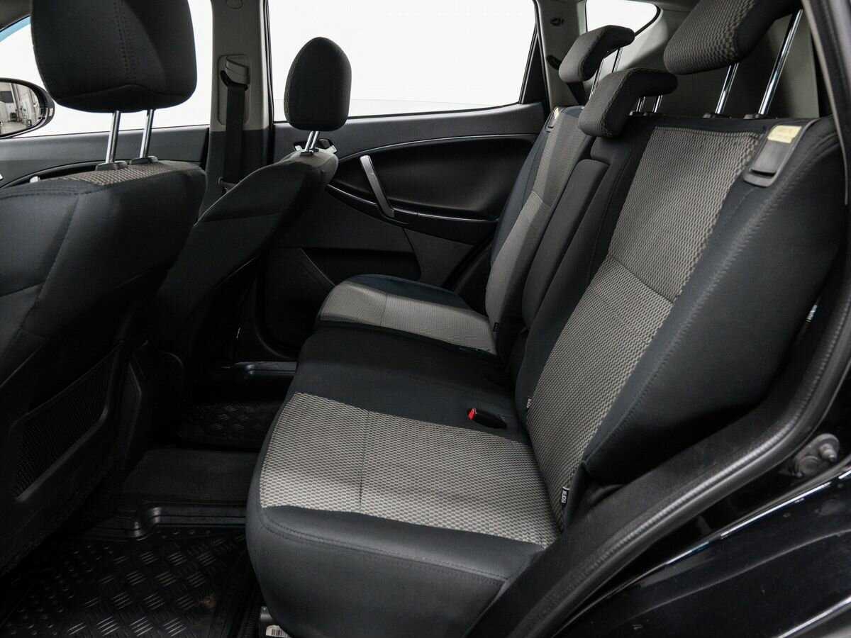 Geely Emgrand X7 2015 года с пробегом. Фото: #11