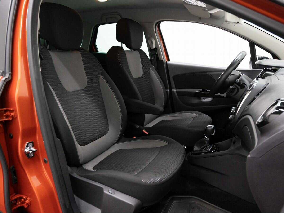 Renault Kaptur 2017 года с пробегом. Фото: #11