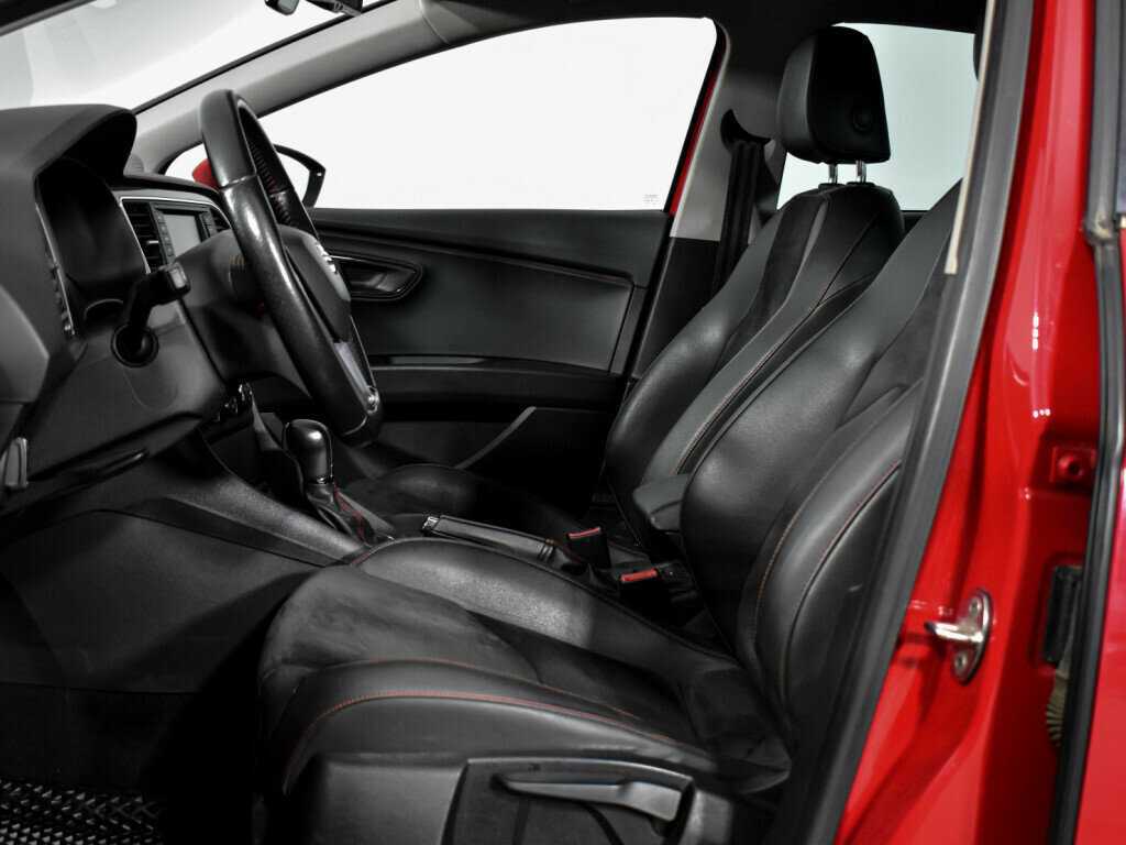 SEAT Leon 2013 года с пробегом. Фото: #10