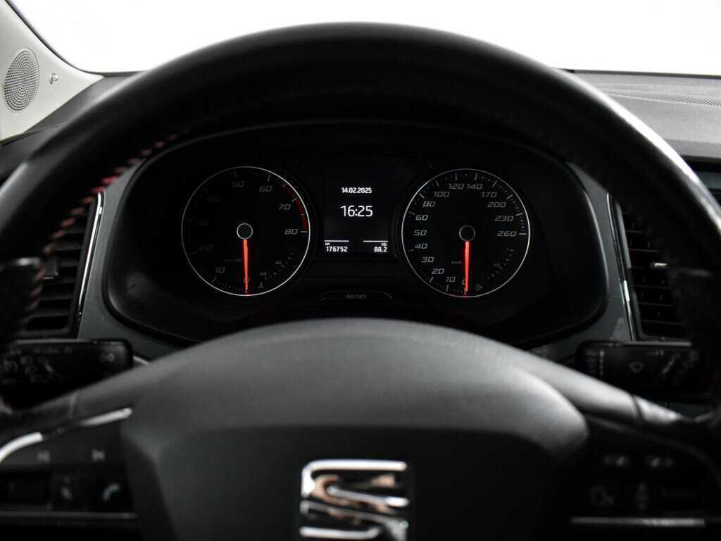 SEAT Leon 2013 года с пробегом. Фото: #18