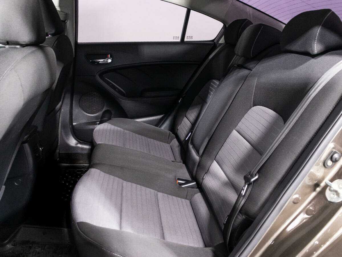 Kia Cerato 2015 года с пробегом. Фото: #9