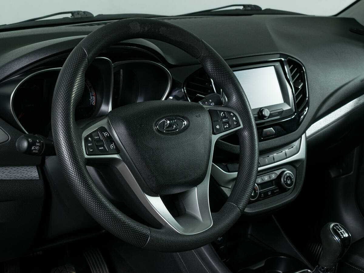 Lada (ВАЗ) Vesta 2018 года с пробегом. Фото: #12