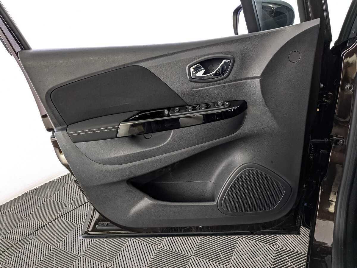 Renault Kaptur 2019 года с пробегом. Фото: #18