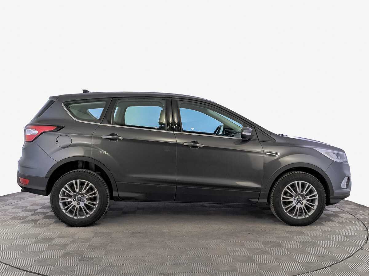 Ford Kuga 2018 года с пробегом. Фото: #3