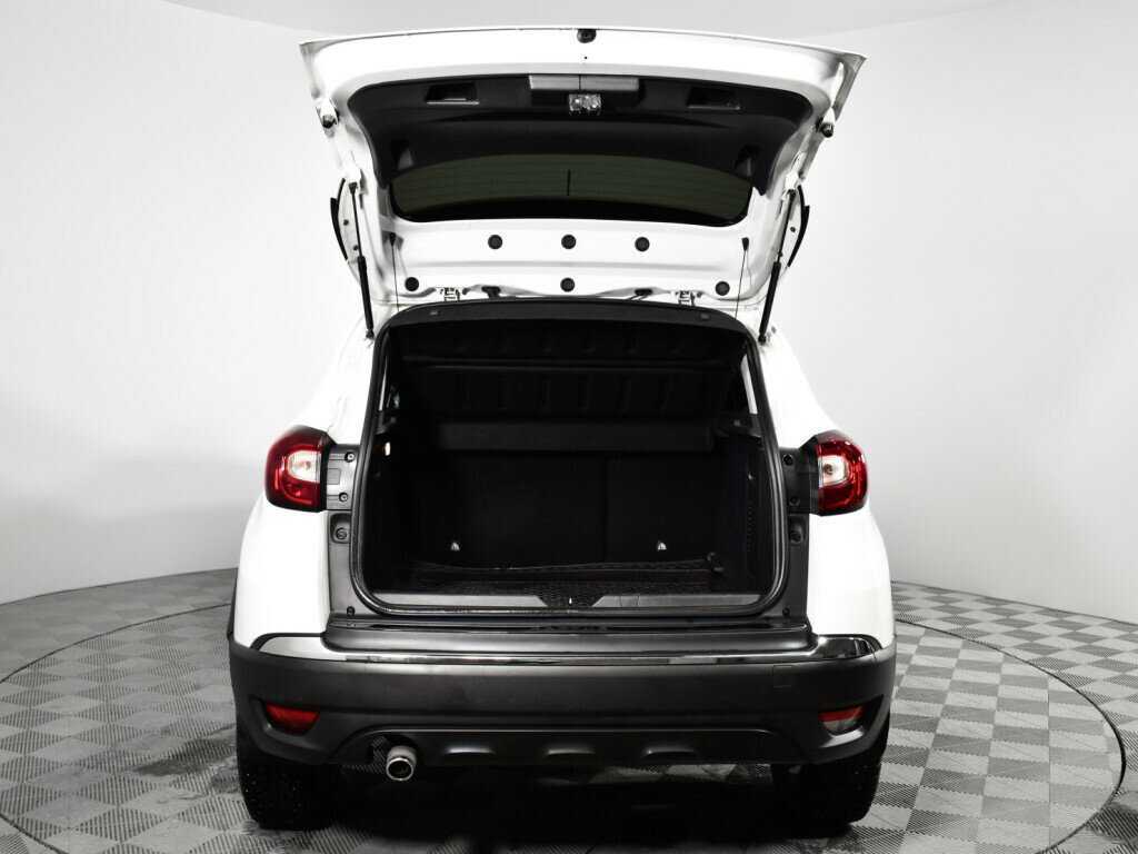 Renault Kaptur 2017 года с пробегом. Фото: #13