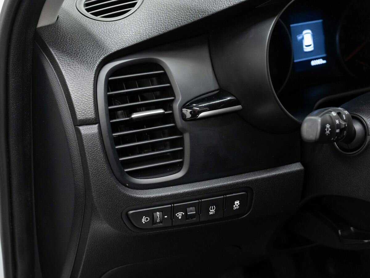 Kia Rio 2020 года с пробегом. Фото: #20