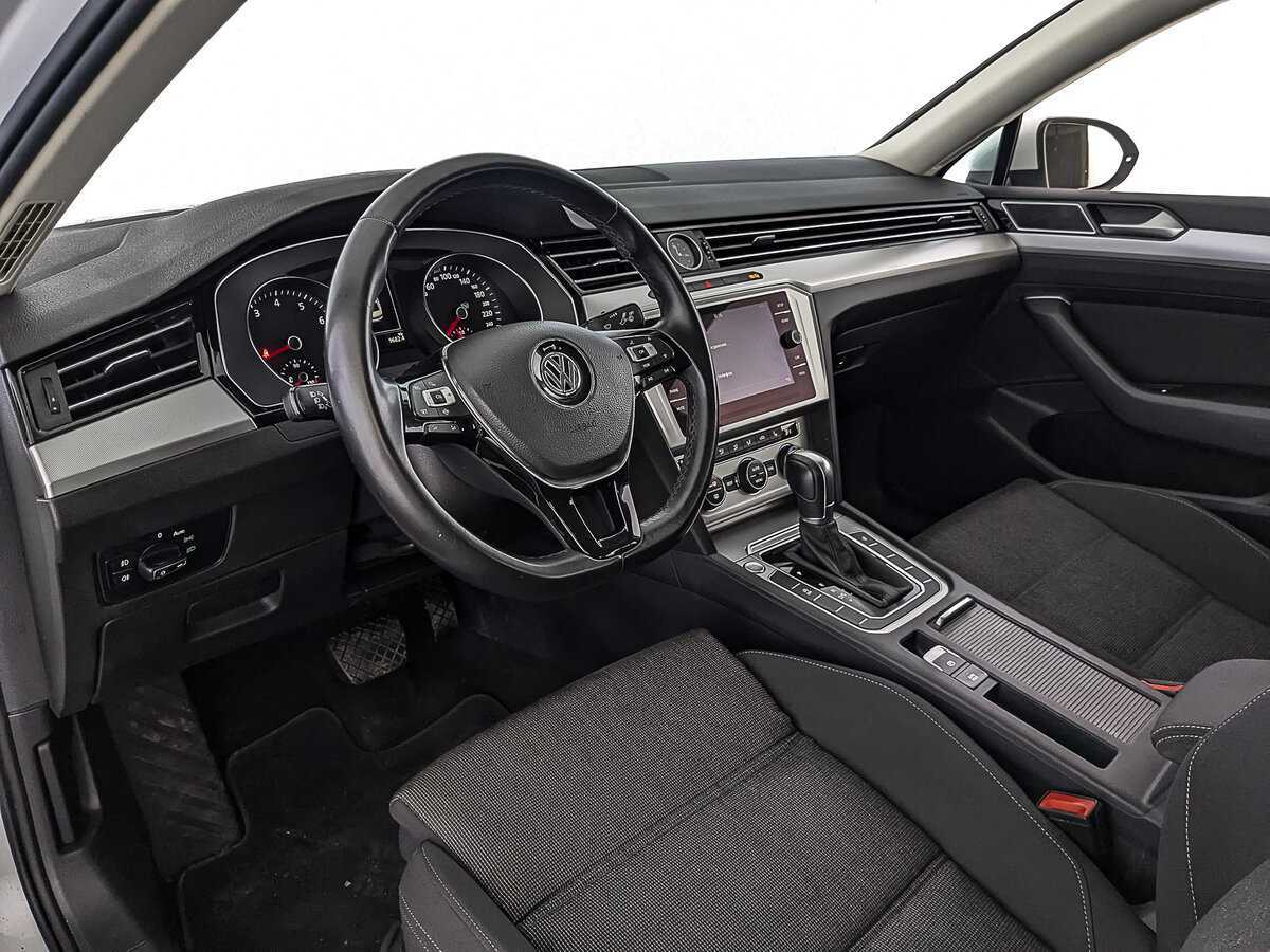 Volkswagen Passat 2019 года с пробегом. Фото: #14