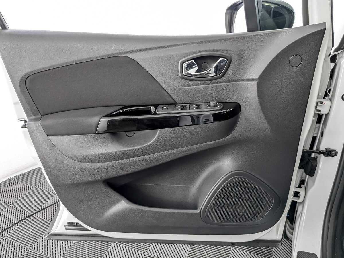 Renault Kaptur 2017 года с пробегом. Фото: #18