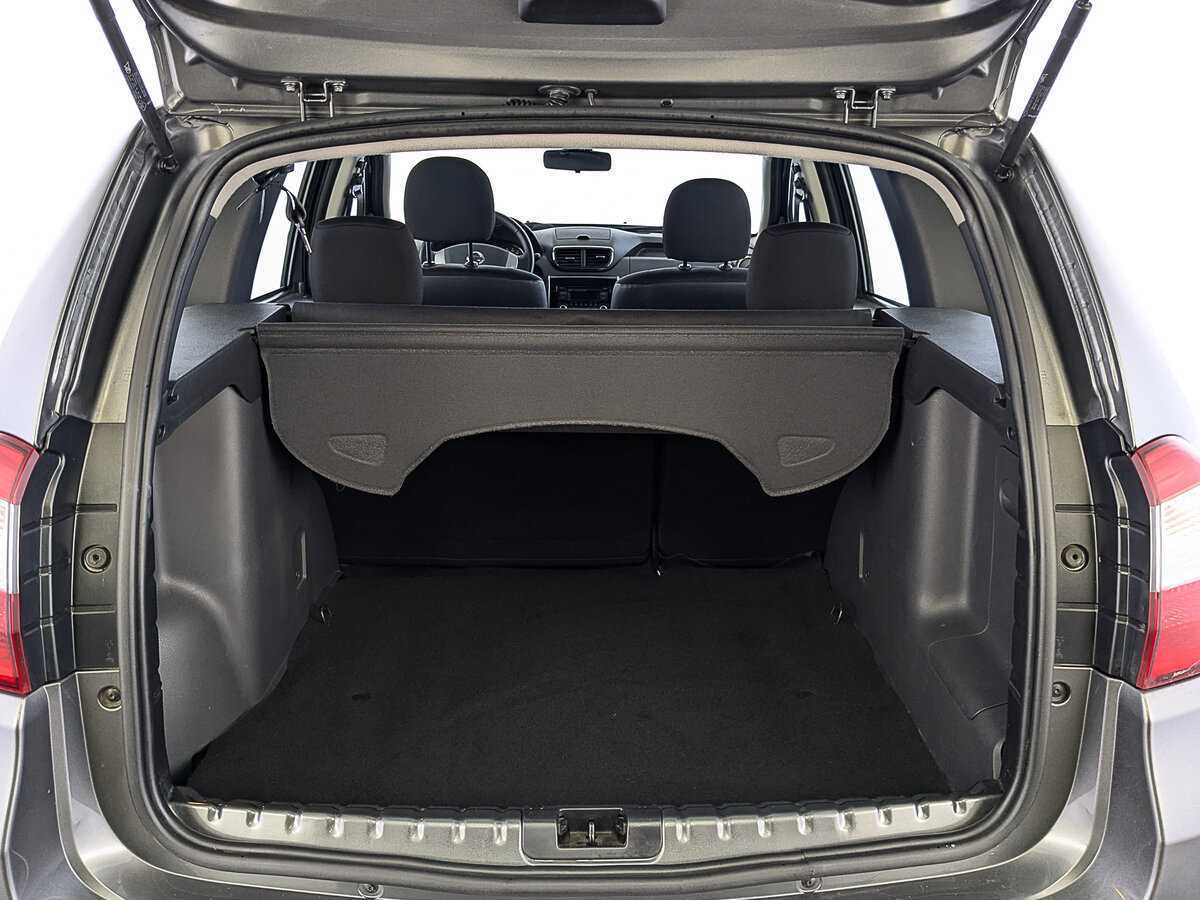 Nissan Terrano 2015 года с пробегом. Фото: #9