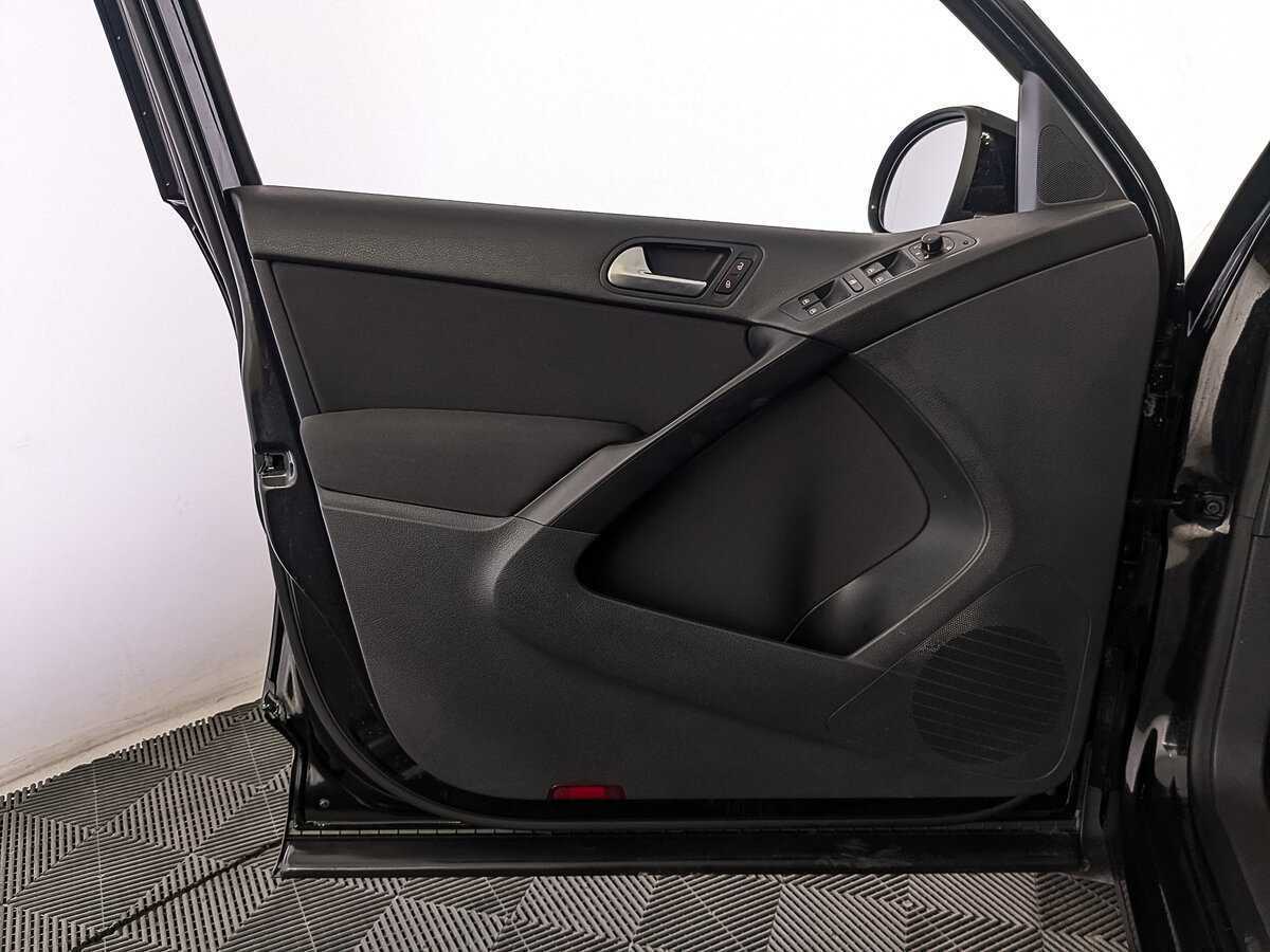 Volkswagen Tiguan 2015 года с пробегом. Фото: #18