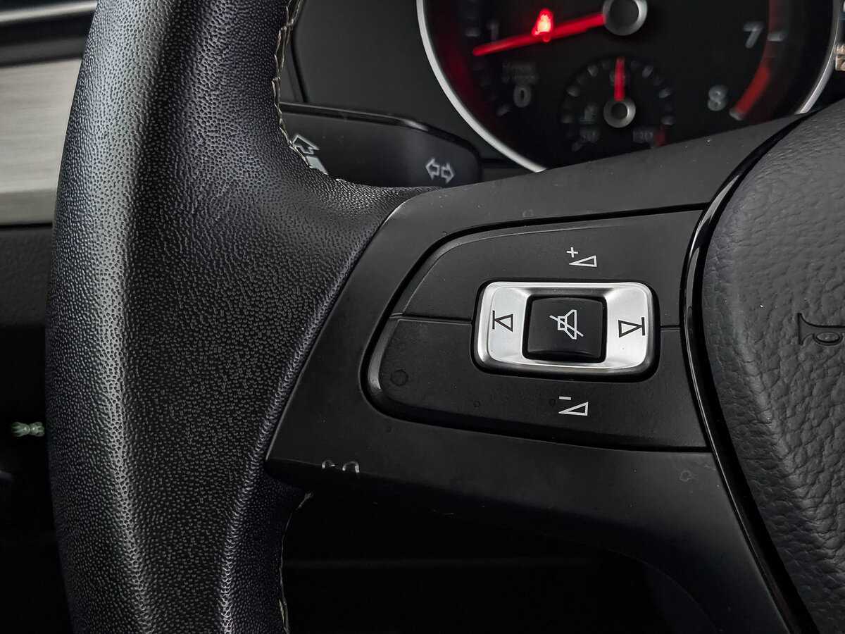 Volkswagen Passat 2017 года с пробегом. Фото: #26