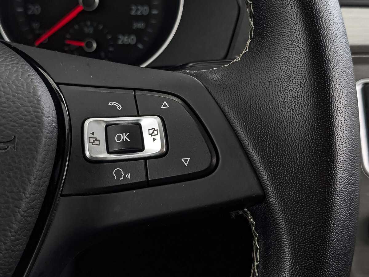 Volkswagen Passat 2017 года с пробегом. Фото: #27