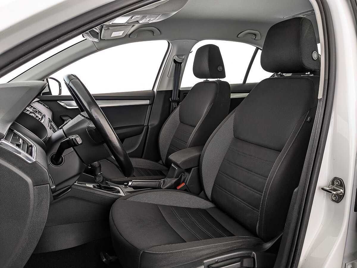 Skoda Octavia 2019 года с пробегом. Фото: #19