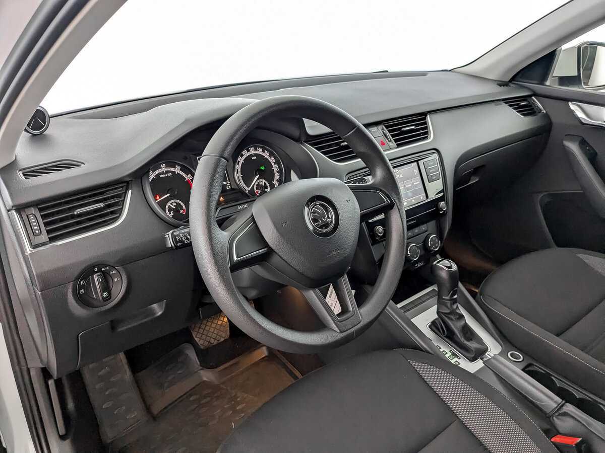 Skoda Octavia 2019 года с пробегом. Фото: #15